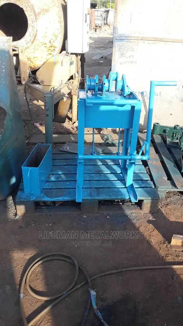 1 at a Time Manual Block Machine
