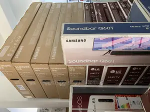 Samsung 43AU7100 Ultra HD Smart TV, 43” + Power Guard