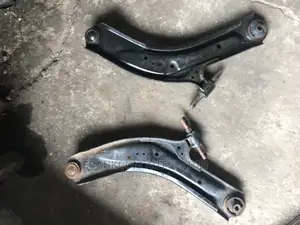 Nissan Rogue 2017 Control Arm.