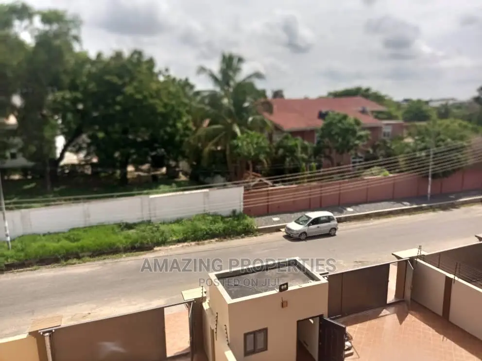 4bdrm House in East Legon for Rent