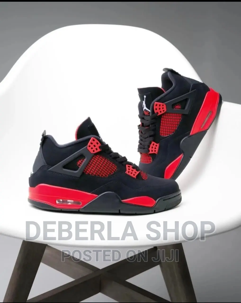 Air Jordan 4 Retro