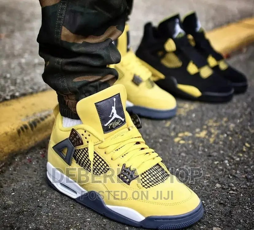 Air Jordan 4 Retro