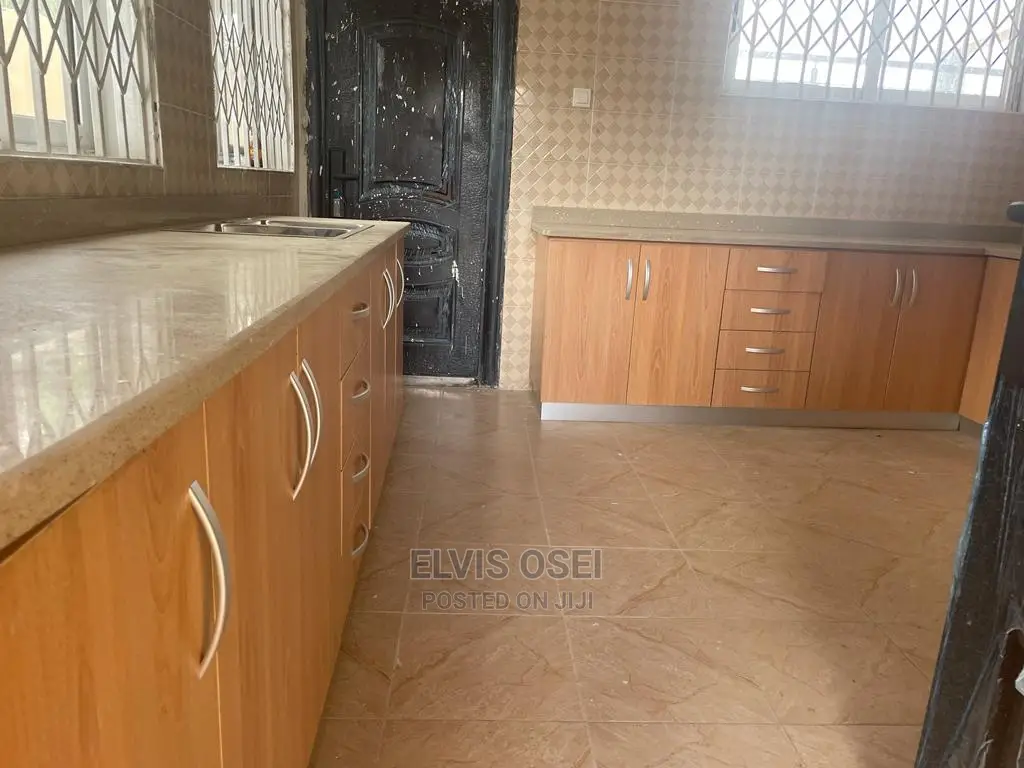 5bedroom Self Compound Around Westhill Mall Kasoa Roads