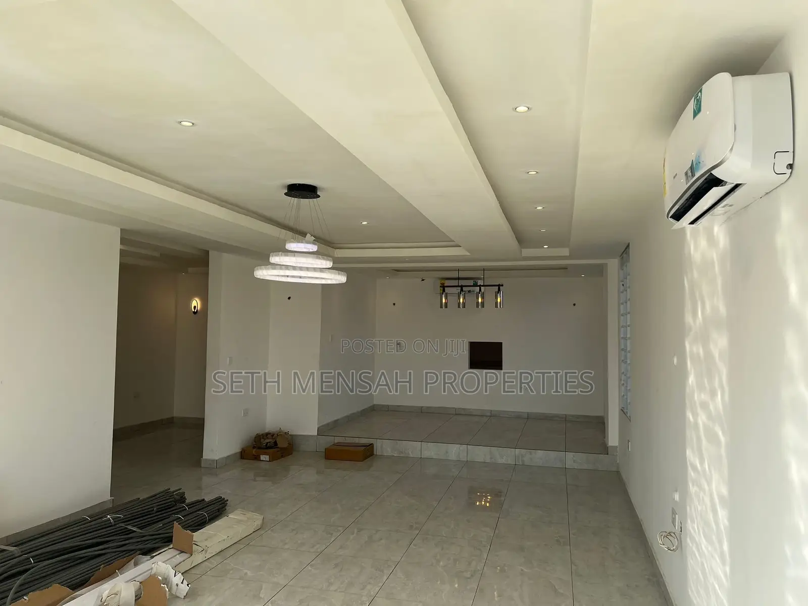 4bdrm House in Skm, East Legon for Sale