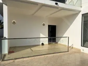 4bdrm House in Skm, East Legon for Sale