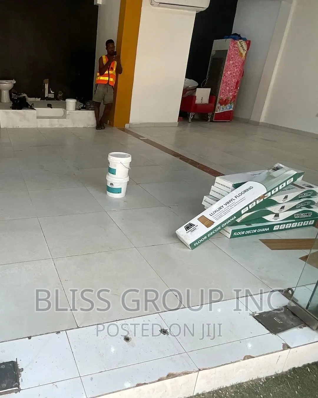 Modern PVC Vinyl Floor and Wall Tiles
