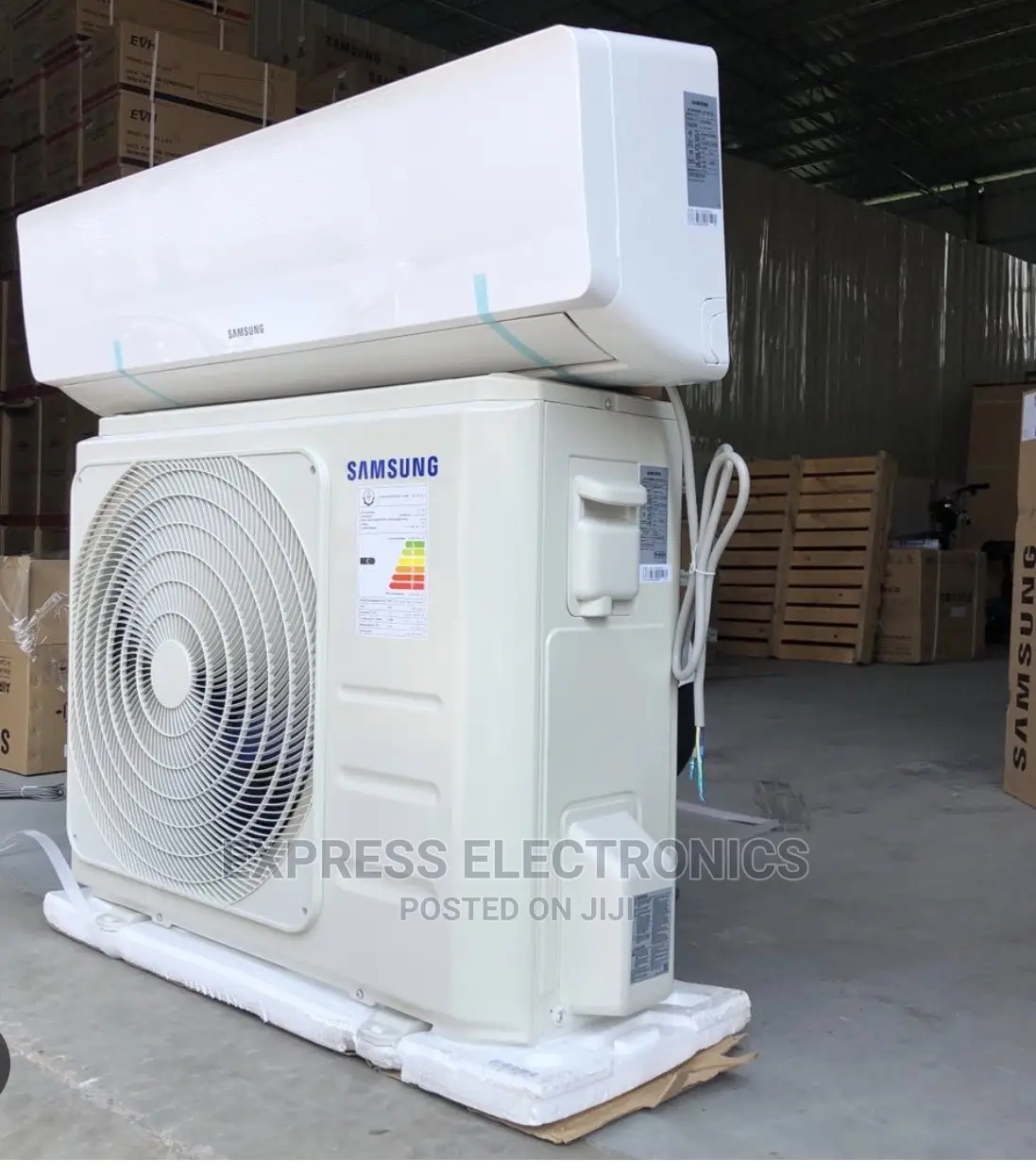 Outdoor Unit Samsung 2.0HP Inverter Air Conditioner+ Speaker
