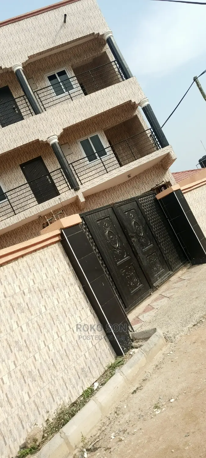 2bdrm Apartment in Dr Roko, Ablekuma for rent