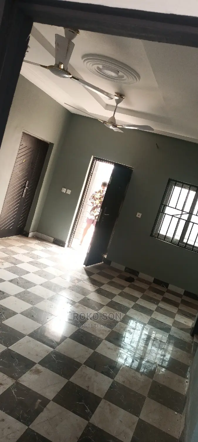 2bdrm Apartment in Dr Roko, Ablekuma for rent