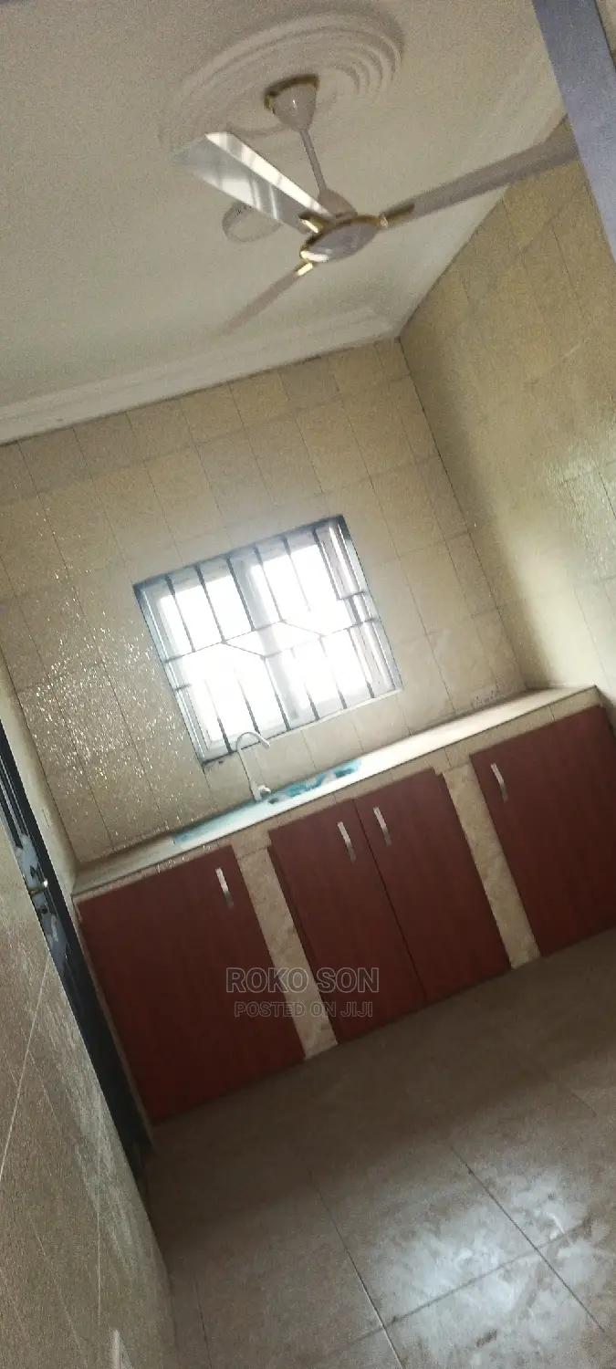 2bdrm Apartment in Dr Roko, Ablekuma for rent