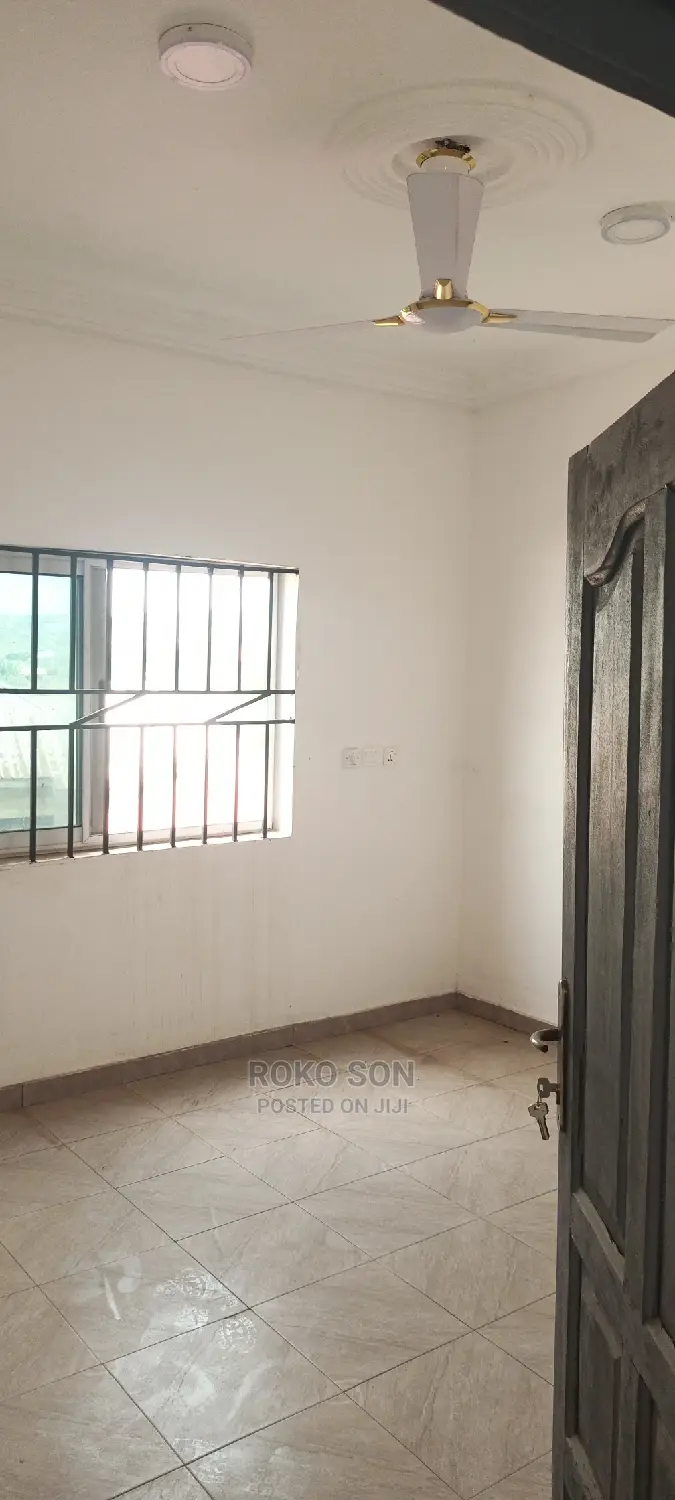 2bdrm Apartment in Dr Roko, Ablekuma for rent
