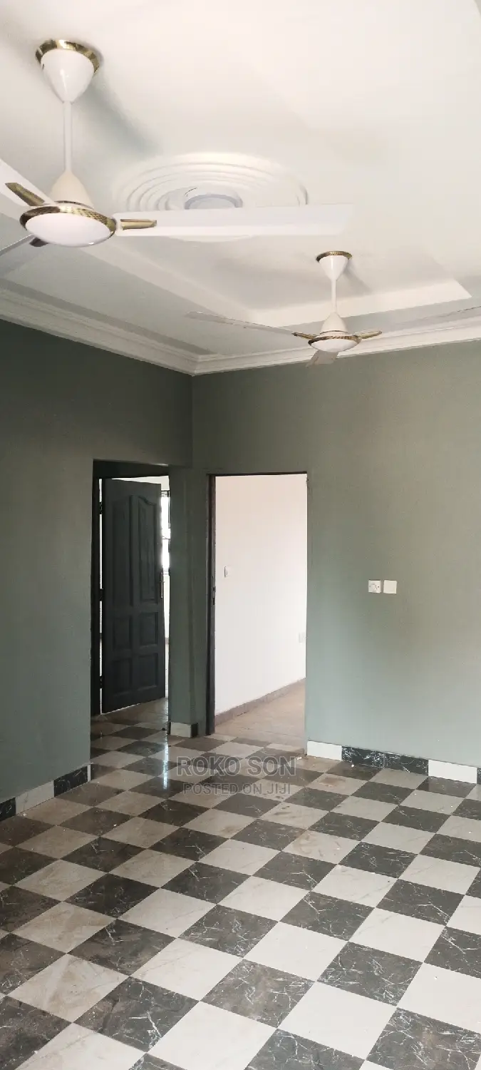 2bdrm Apartment in Dr Roko, Ablekuma for rent