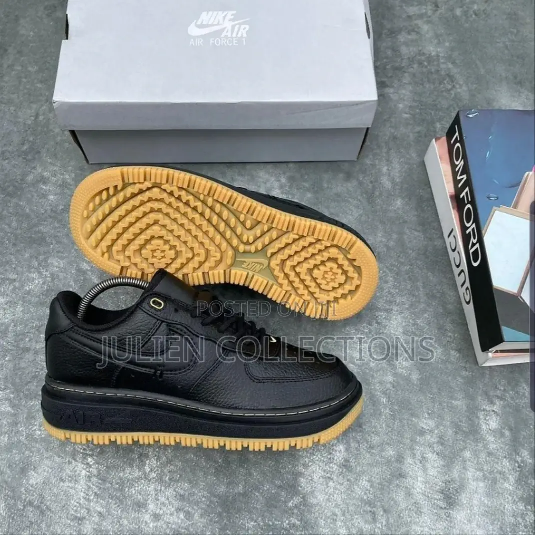Nike Air Force