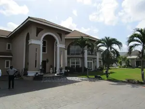 6bdrm House in Trassacco, East Legon for Sale