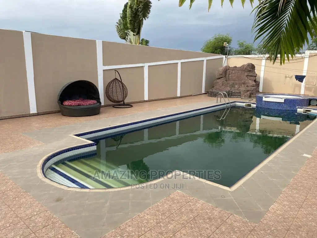 6bdrm House in Trassacco, East Legon for Sale