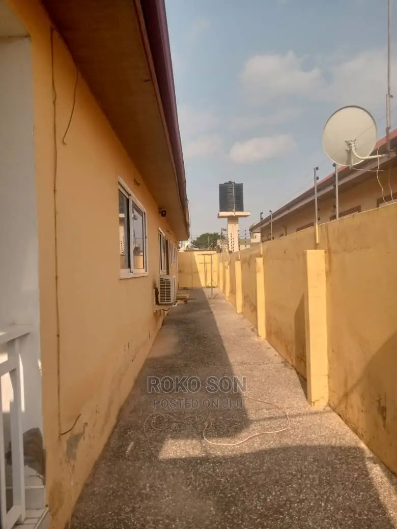 3bdrm House in Dr Roko, Dome for rent