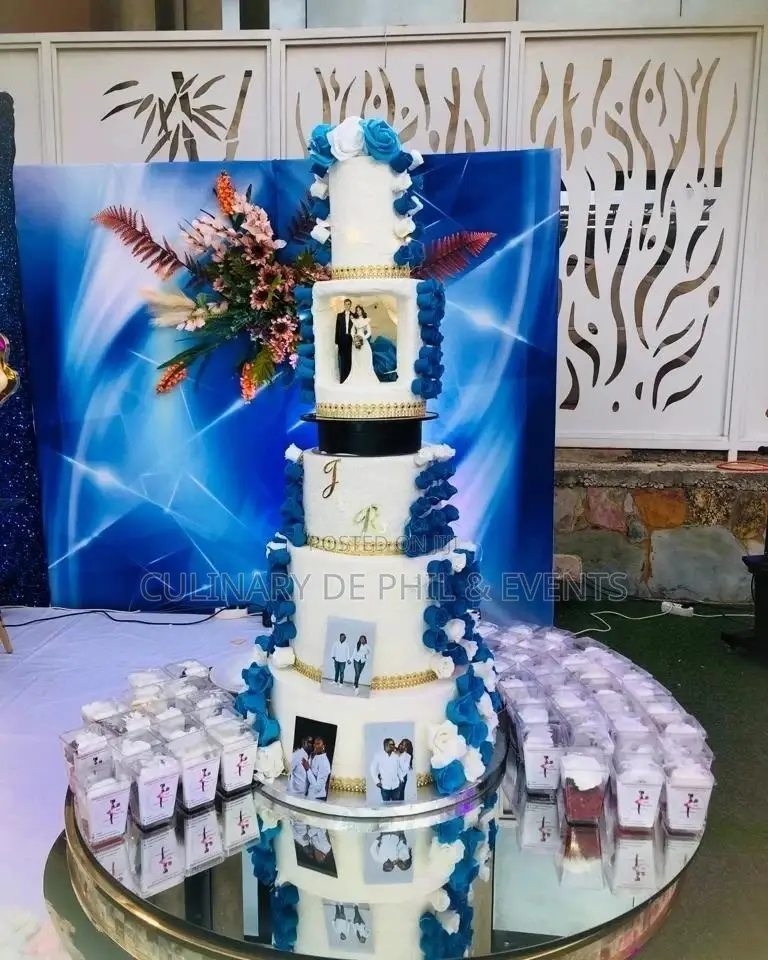 Wedding Cake Cakes in Cups