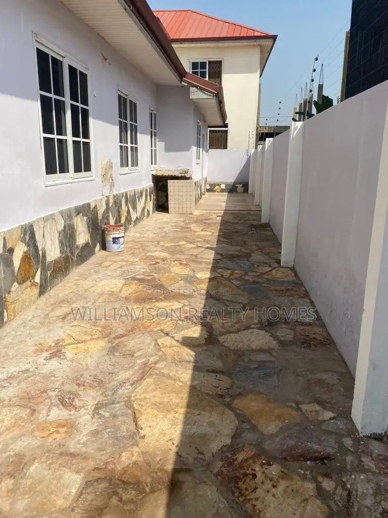 3bdrm House in Manet Cottage, Spintex for rent