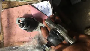 Hyundai Tucson 2008 Balljoint