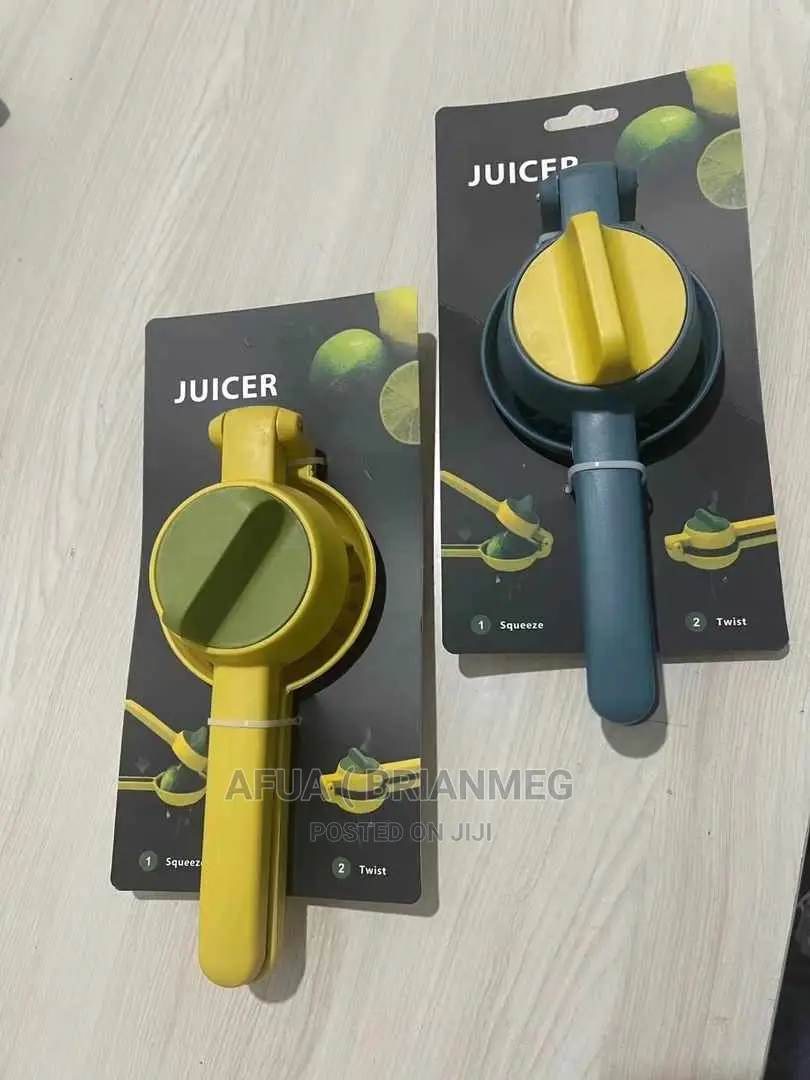 Plastic Citrus Squeezer