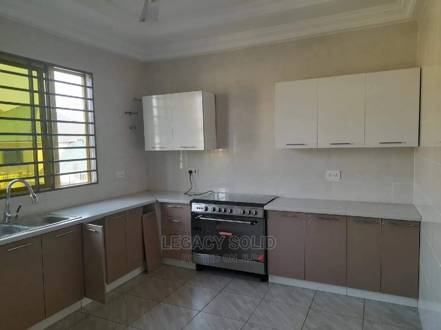 3bdrm Apartment in Legacy Solid Real, Tseaddo for rent