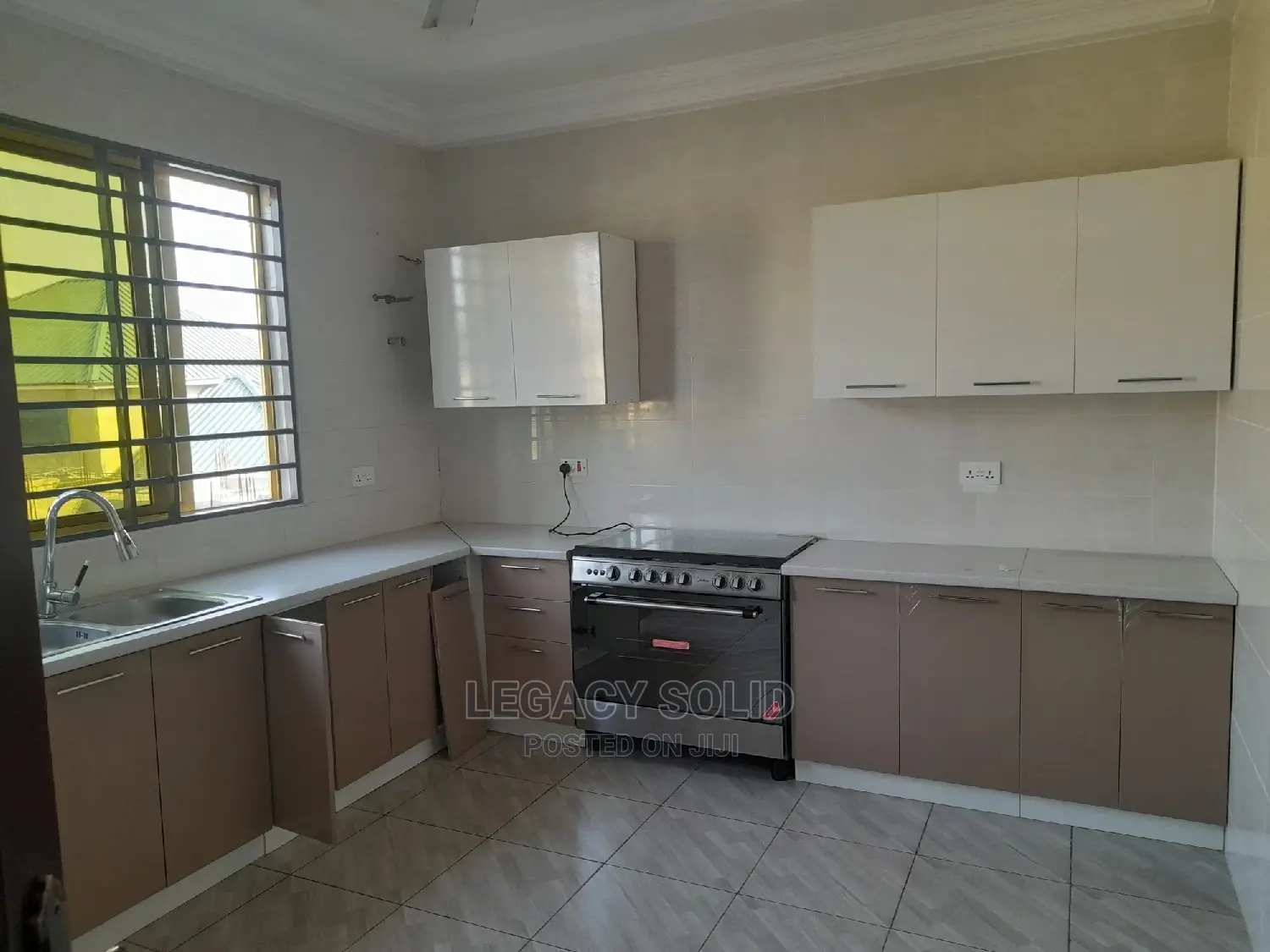 3bdrm Apartment in Legacy Solid Real, Tseaddo for rent