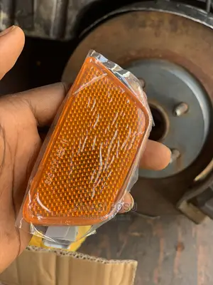 Chevolet Cruze Trafigator Light/ Bumper Side Light