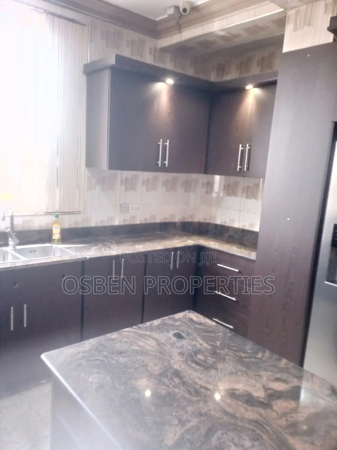 Furnished 5bdrm House in Pleasant Properties, Spintex for rent