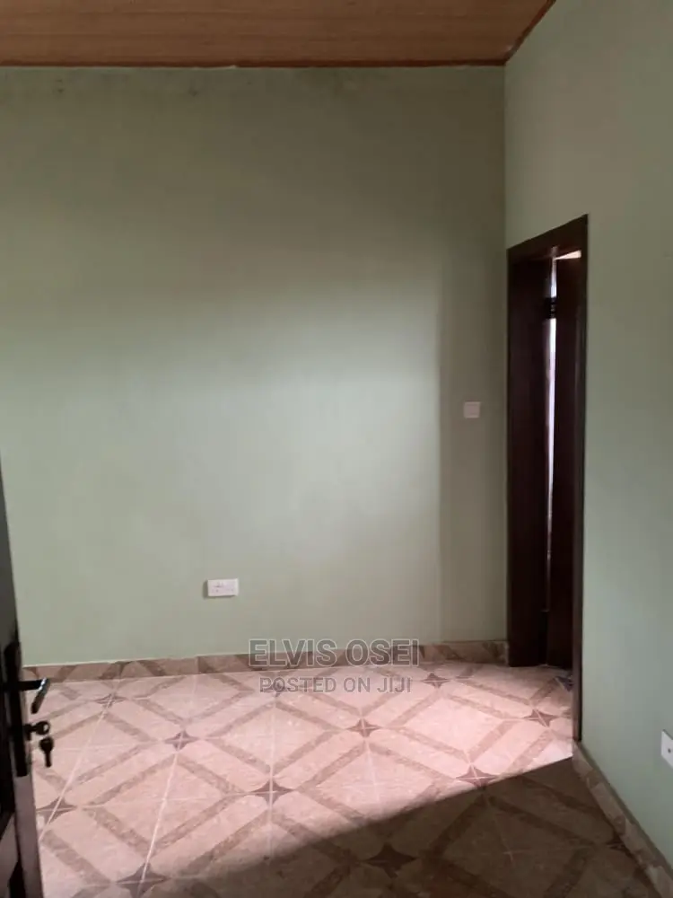 3bdrm Apartment in Ablekuma for Rent