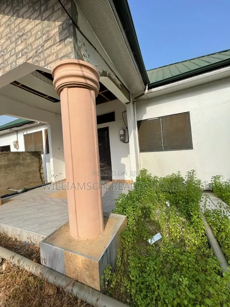 1bdrm Apartment in Community 18, Spintex for rent