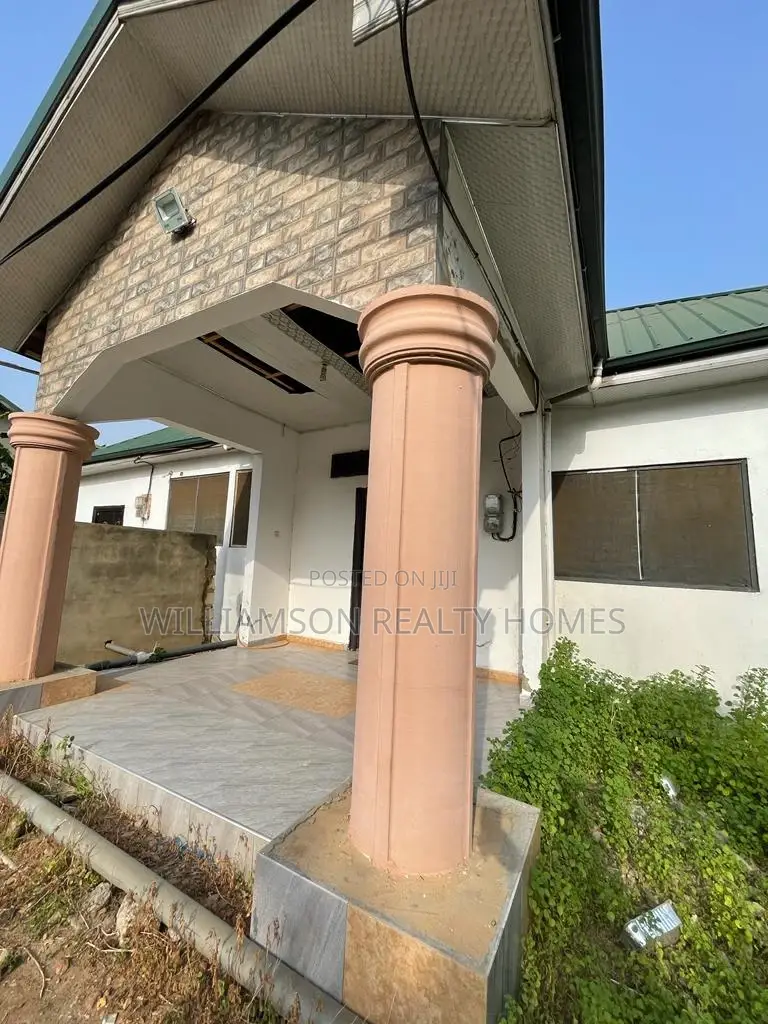 1bdrm Apartment in Community 18, Spintex for rent