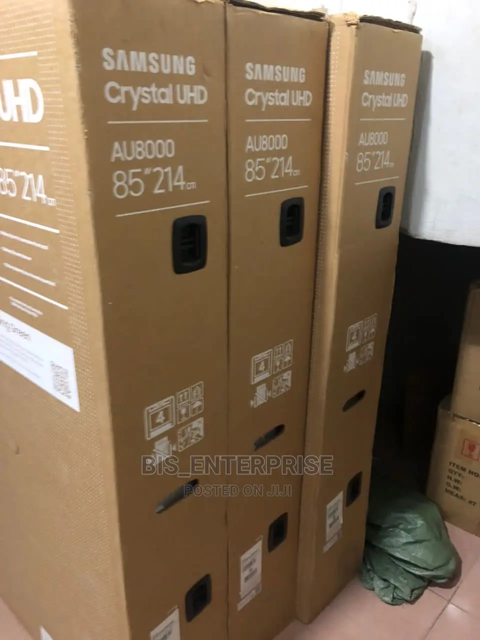 SAMSUNG Crystal UHD “85” 214cm