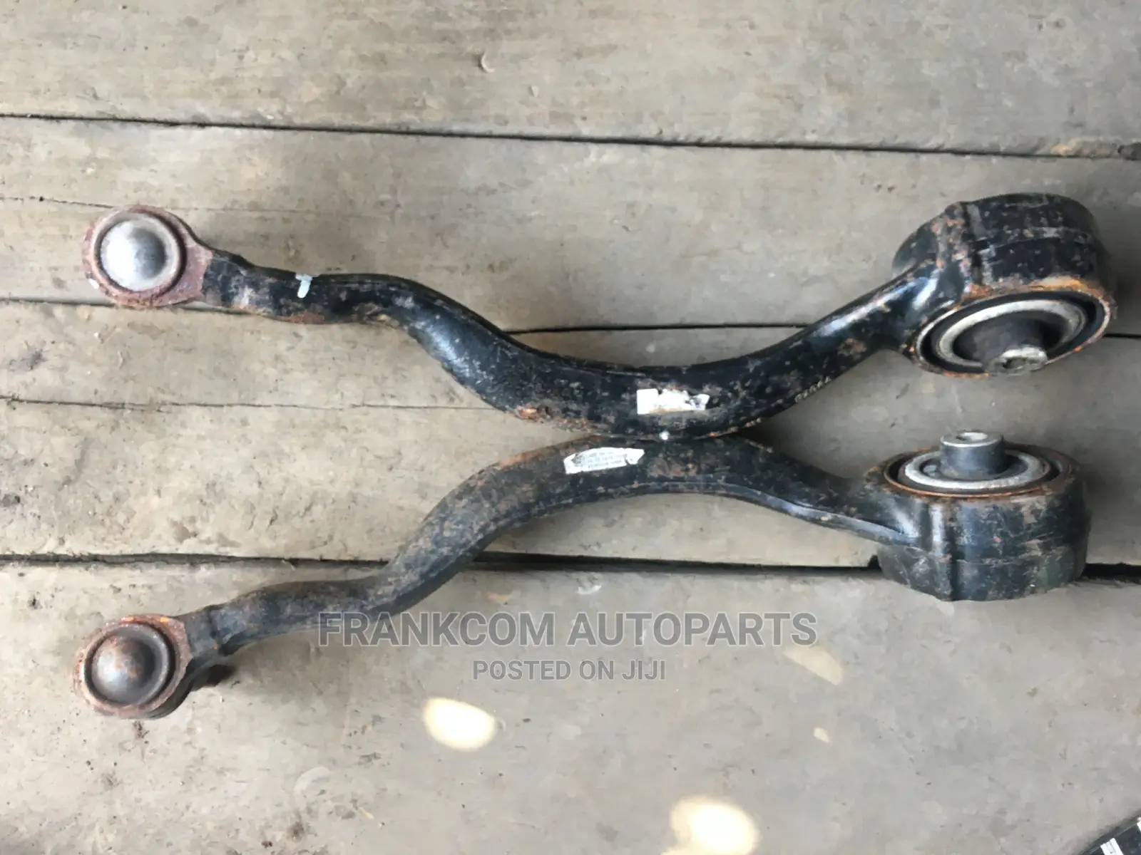 Land Rover Lowerarm