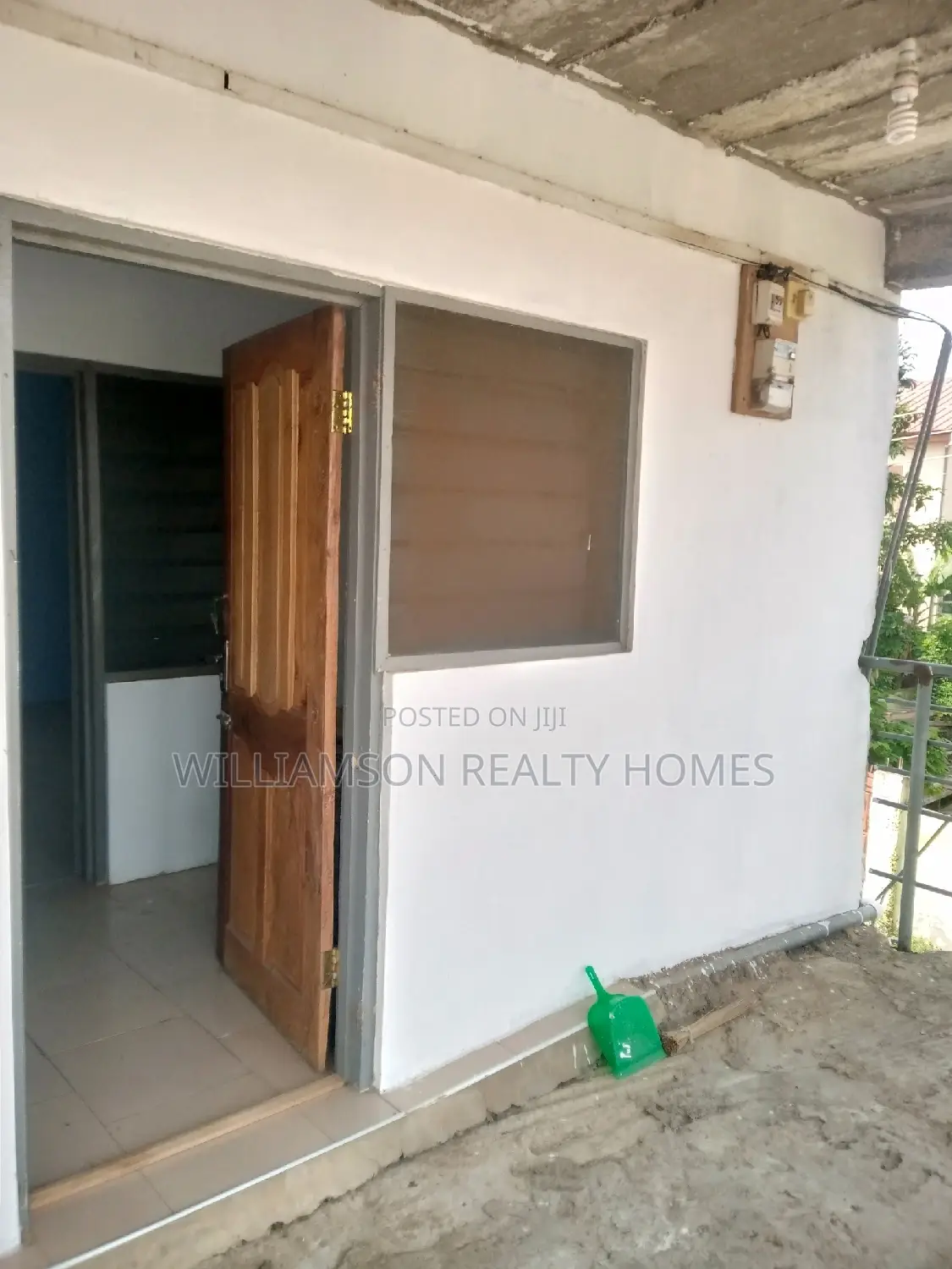 1bdrm Apartment in Community 18, Spintex for rent