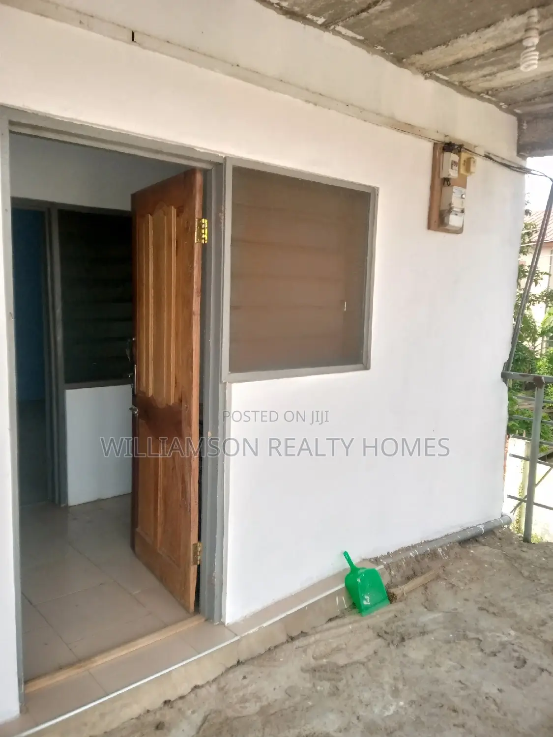 1bdrm Apartment in Community 18, Spintex for rent