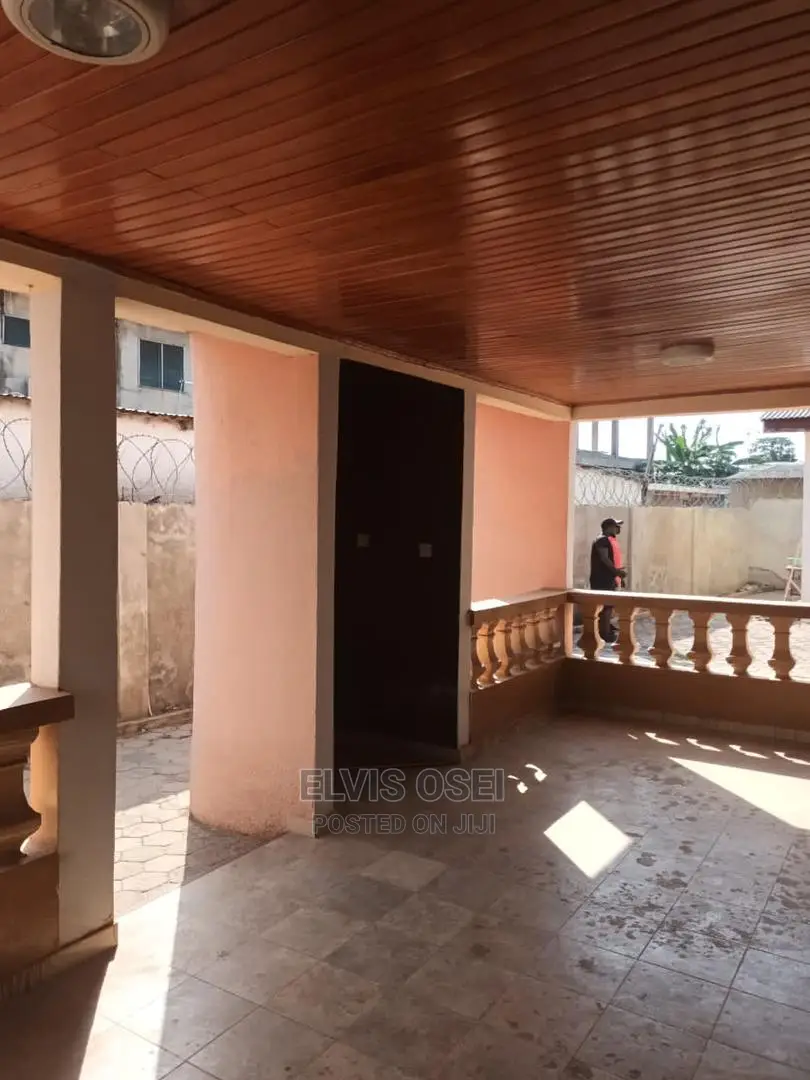 3bdrm House in Lapaz for Sale