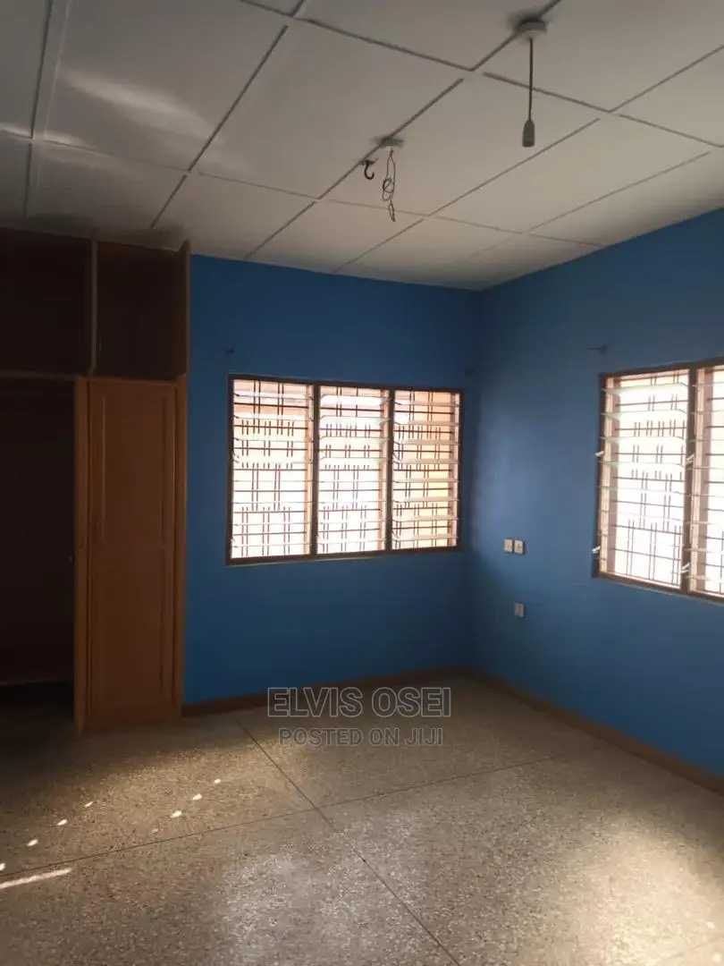 3bdrm House in Lapaz for Sale