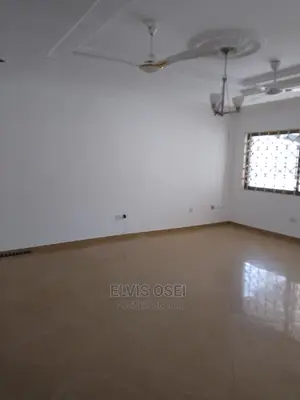 3bdrm House in Sowutuom Last Top, Sowutwuom for Sale