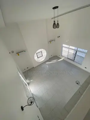4bdrm House in Skm, East Legon for Rent