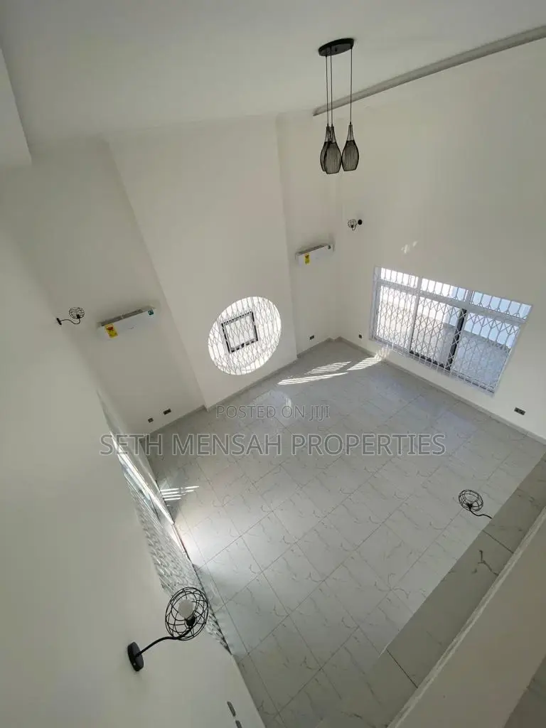 4bdrm House in Skm, East Legon for Rent