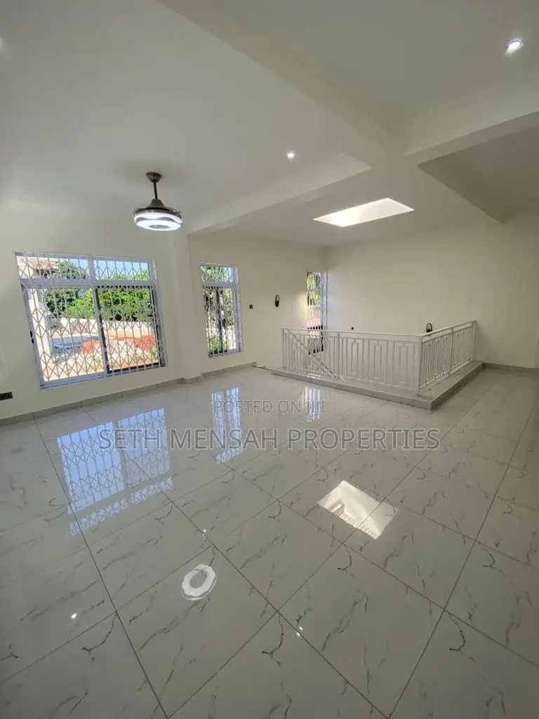4bdrm House in Skm, East Legon for Rent
