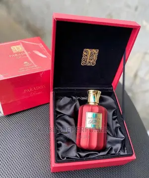 Paradox Rossa Perfume Spray Woodyand Floral
