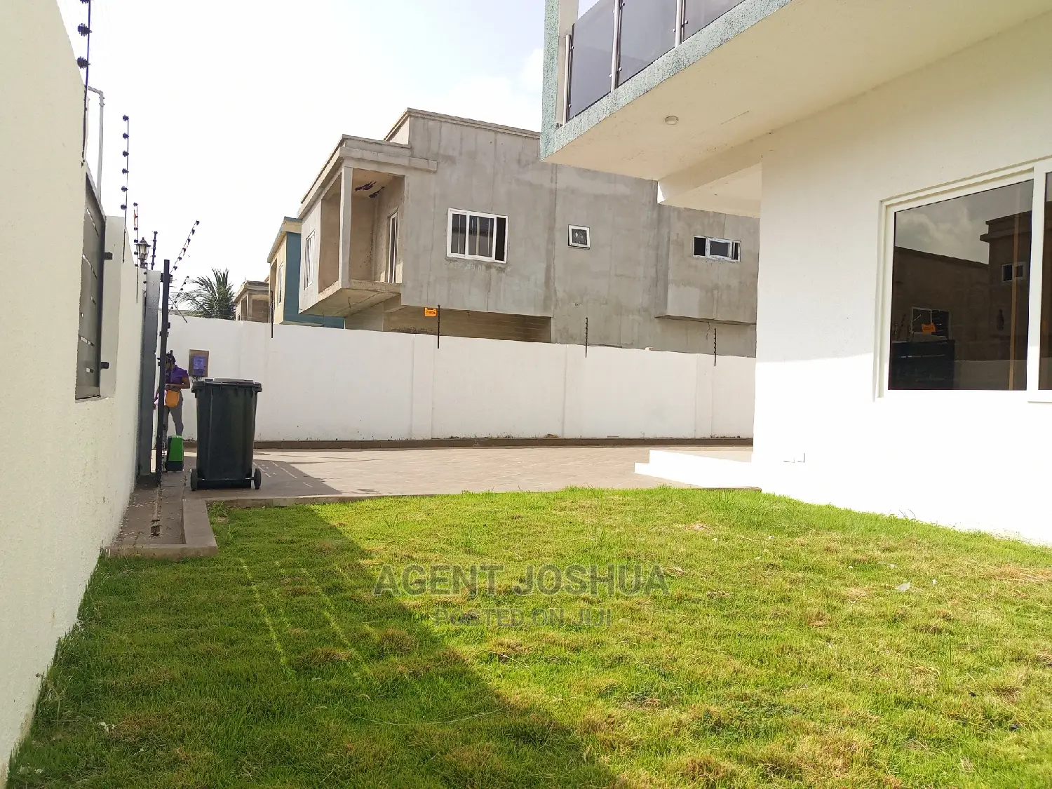 4bdrm House in Manet Court Estate for rent