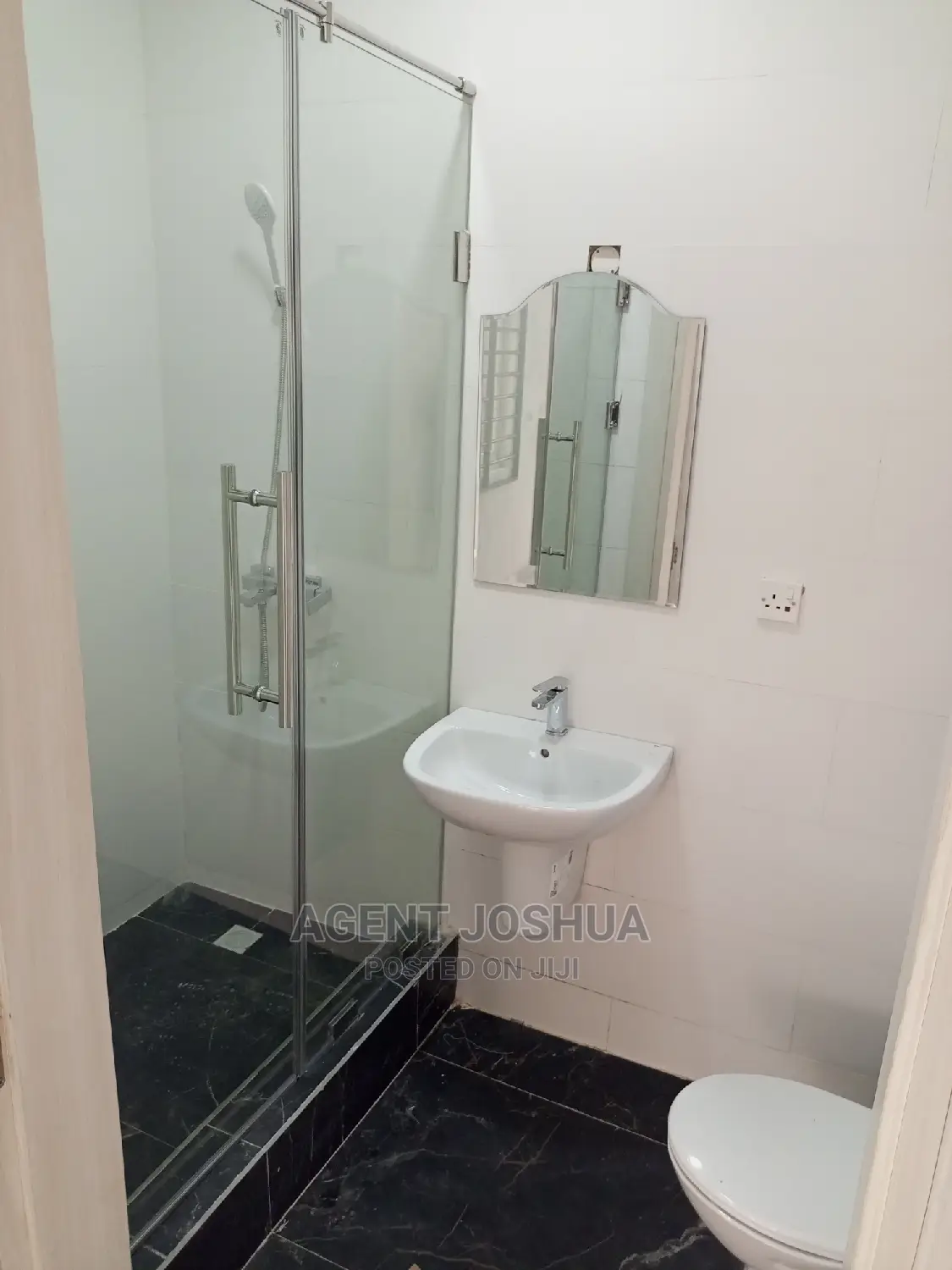4bdrm House in Manet Court Estate for rent