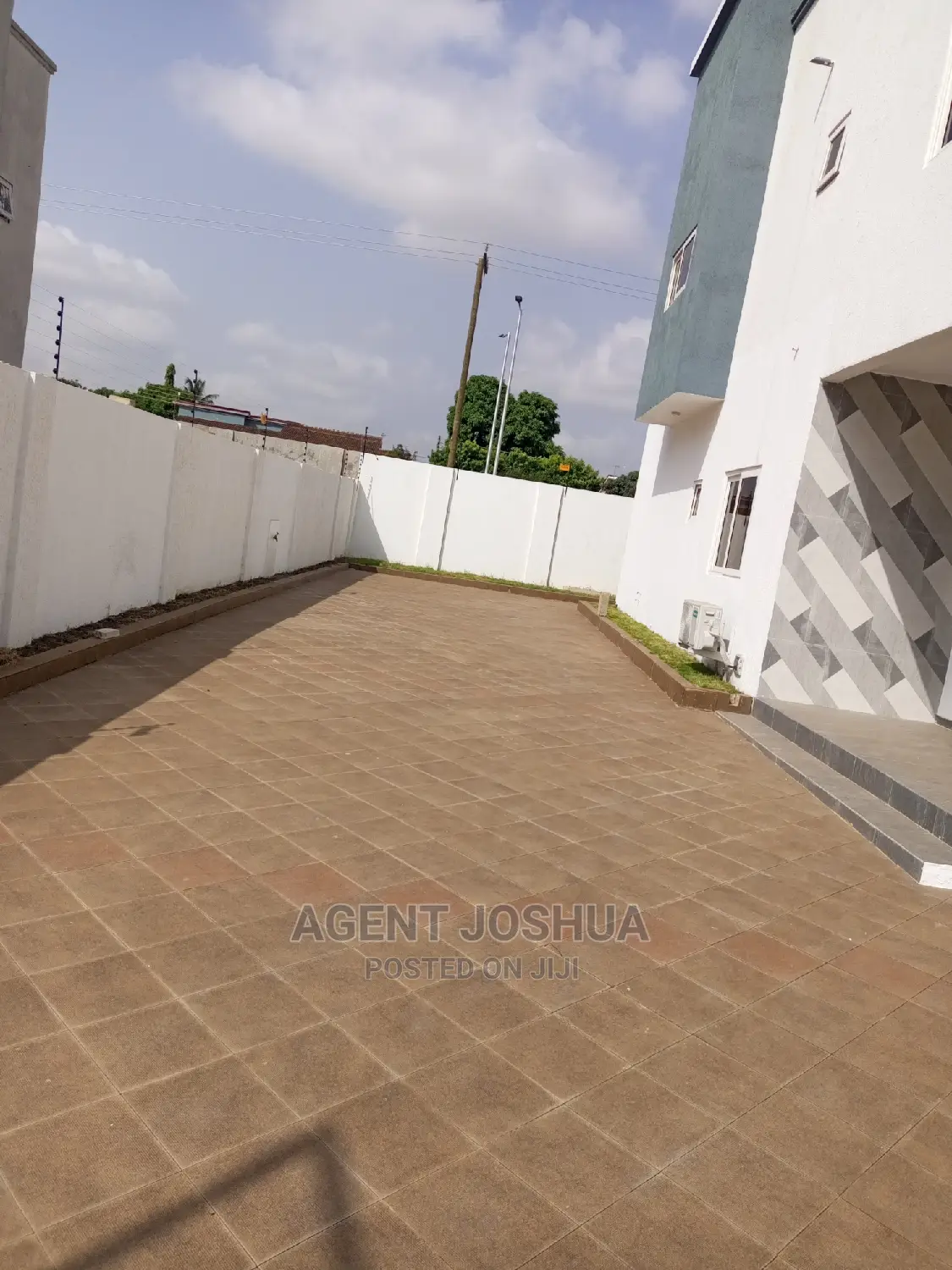 4bdrm House in Manet Court Estate for rent