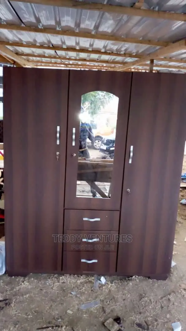 Quality Wardrobe(Payment After Delivery)