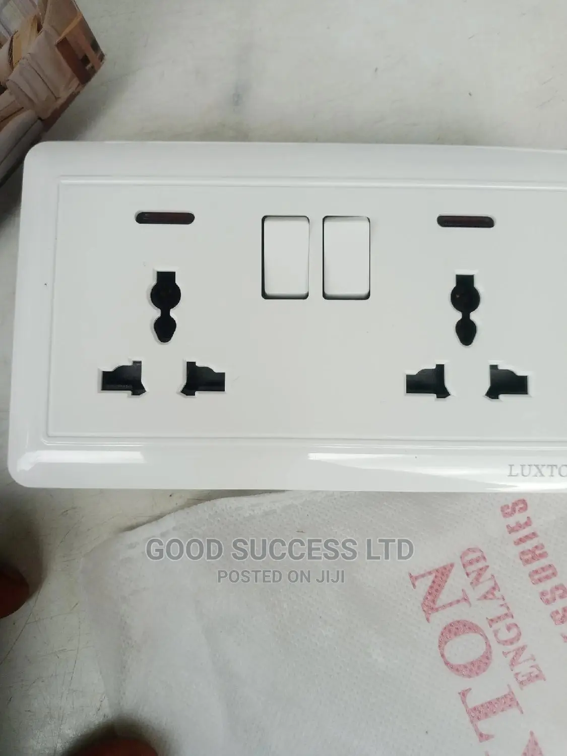13A Double Socket (5in1box)