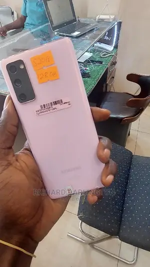 Samsung Galaxy S20 FE 128 GB Pink