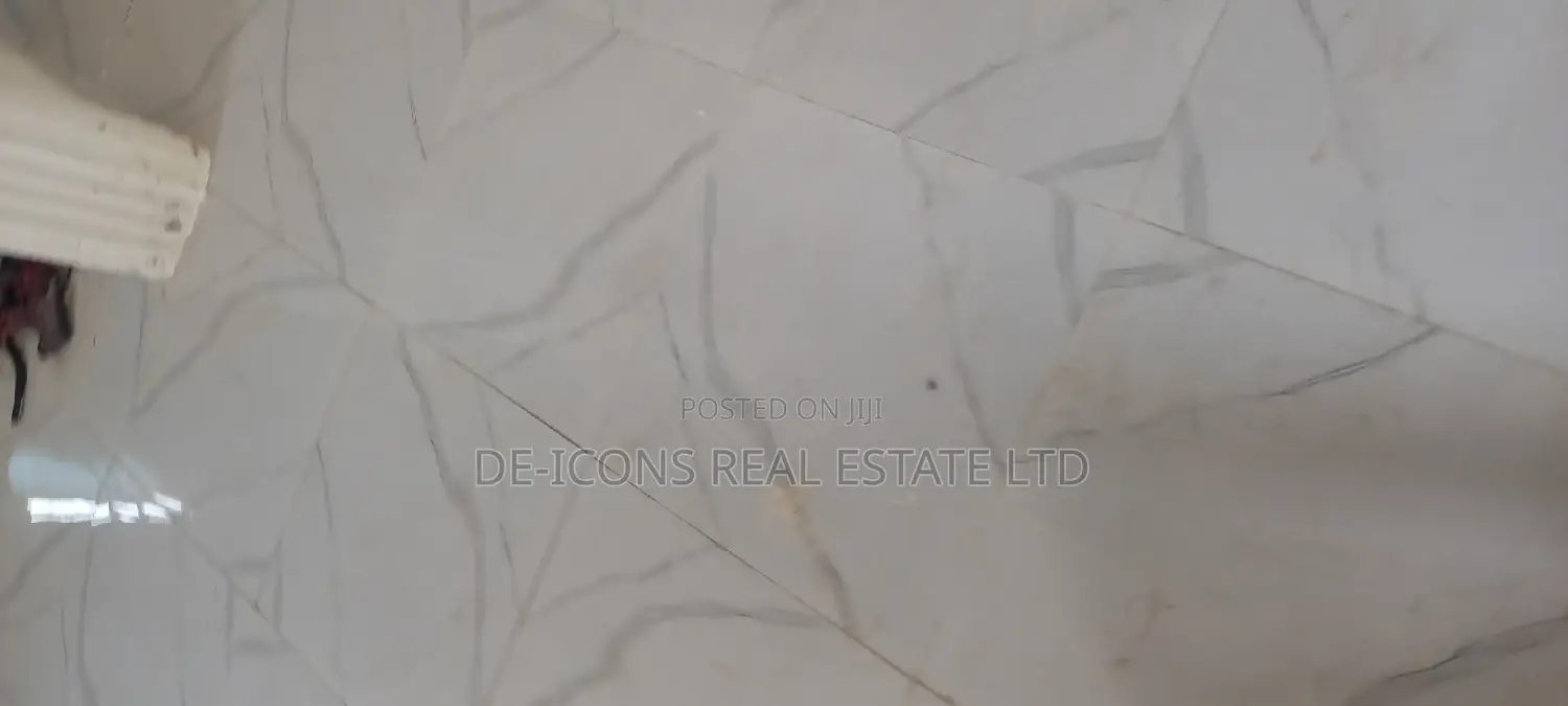 3bdrm Mansion in De-Icons Real Estate, Awutu Senya East Municipal