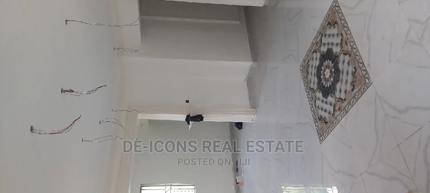 3bdrm Mansion in De-Icons Real Estate, Awutu Senya East Municipal